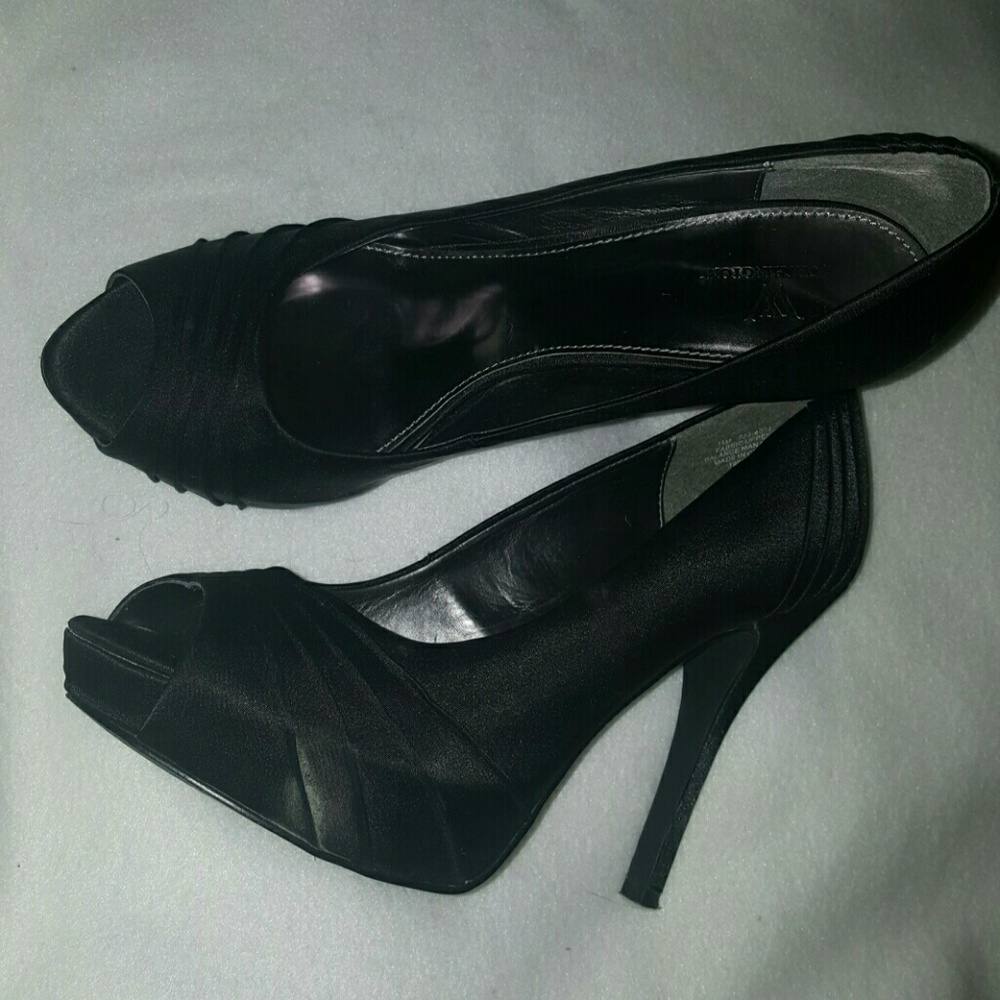 Worthington black heels